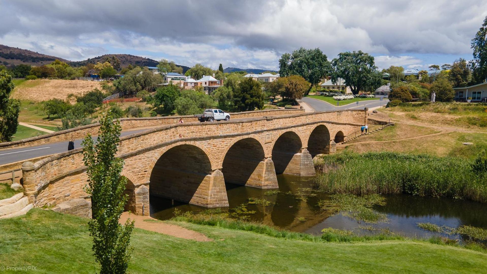 Bridge Cottages Sargeants & Armoury Cottages 1823 - History & Charm Richmond Bagian luar foto