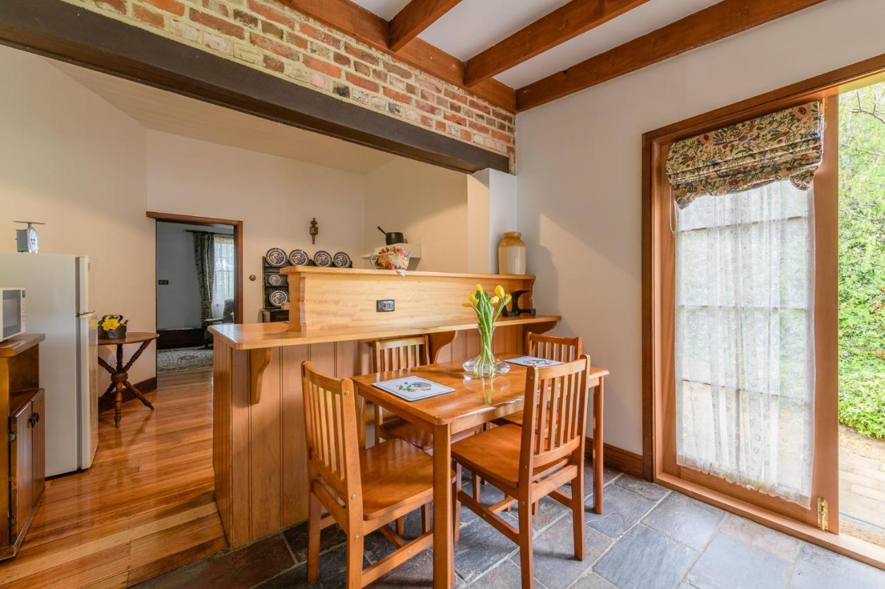 Bridge Cottages Sargeants & Armoury Cottages 1823 - History & Charm Richmond Bagian luar foto